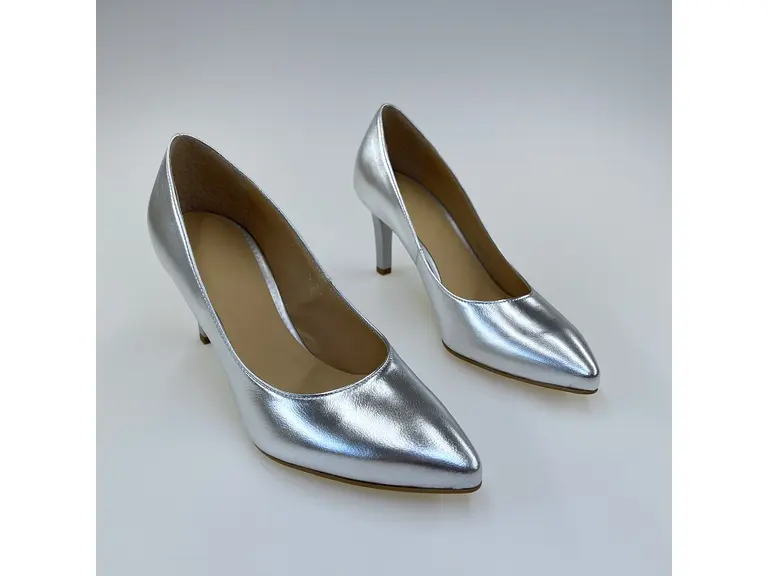 Dámske strieborné mäkučké kožené spoločenské lodičky A4767-AG3