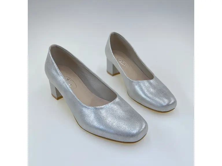 Dámske strieborné mäkučké lodičky M910-Agdubai