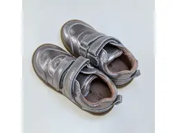 Detské strieborné pohodlné kvalitné poltopánky Aira