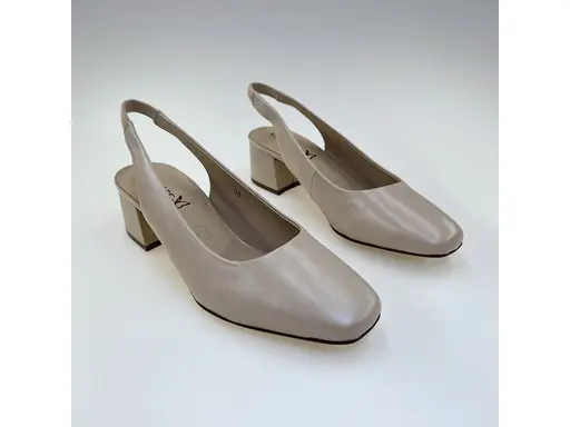 Dámske pohodlné mäkučké béžové  sandálky 9-29500-42-433