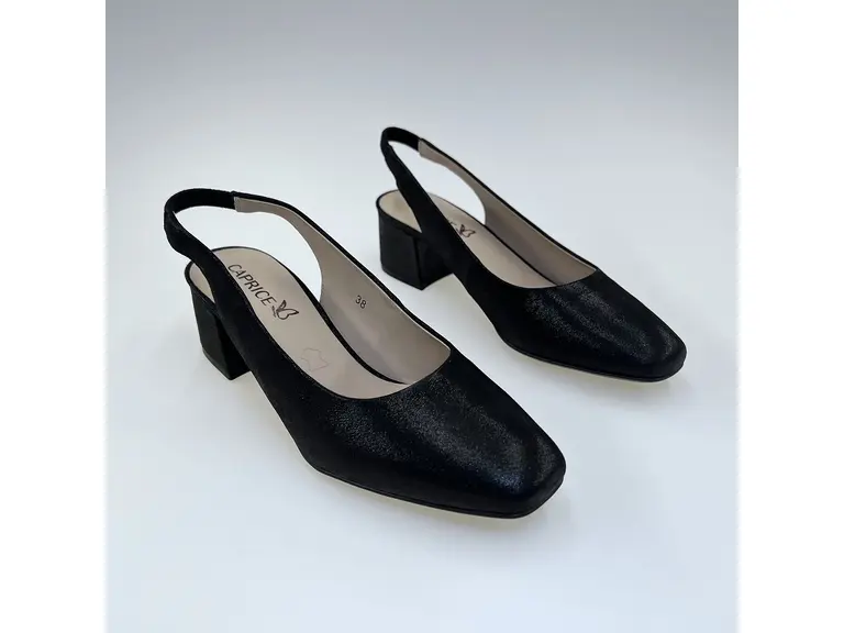 Dámske pohodlné mäkučké čierne  sandálky 9-29500-42-043