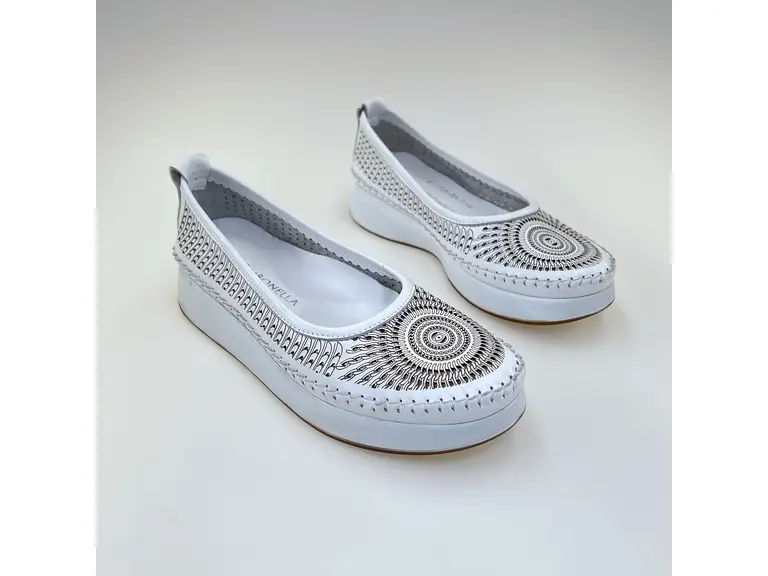 Dámske biele kožené baleríny Bombonella ASP729110-L-10