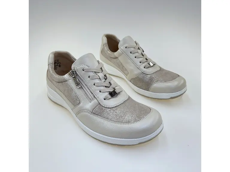 Dámske béžové širšie kožené poltopánky Caprice 9-23723-44-132