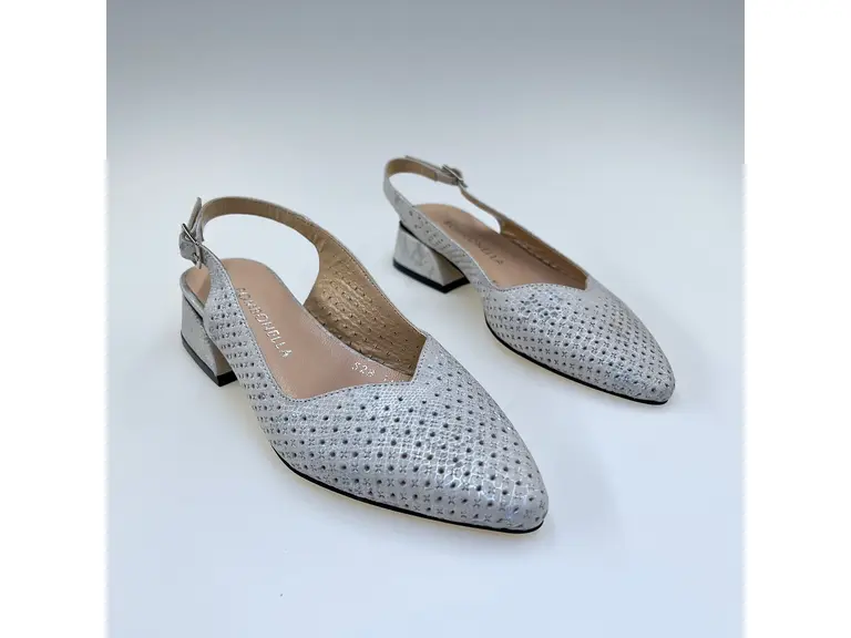 Dámske kožené sandále Bombonella 528.1623