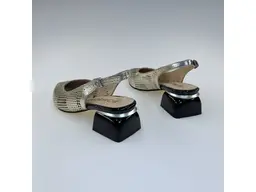 Dámske kožené sandále Bombonella 335.702