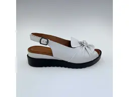 Dámske kožené sandále Bombonella 289.347