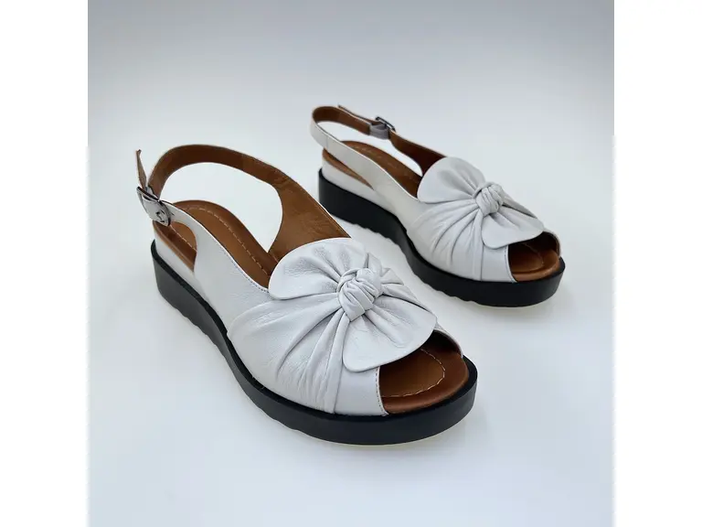 Dámske mäkučké kožené sandálky Bombonella – Talianska elegancia a nebeský komfort ASP289.347-14