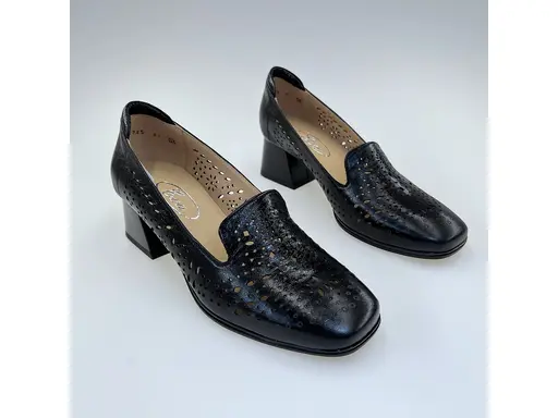 Dámske čierne kožené mäkučké poltopánky K3725/4542-60