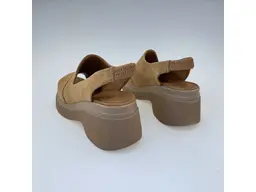 Dámske mäkučké kožené sandále Artiker 58C2045-16