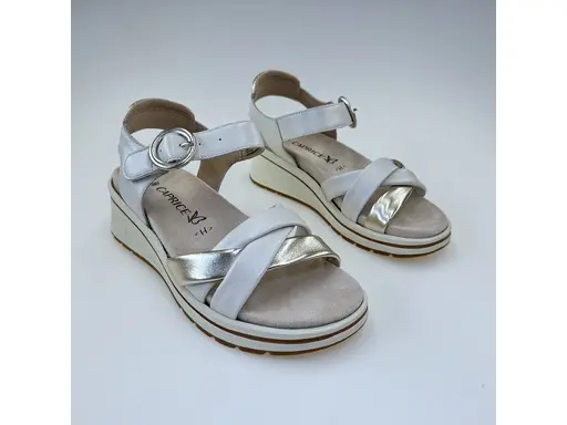 Dámske mäkučké kožené sandále Caprice 9-28304-46-156