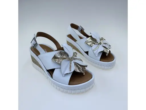 Dámske biele kožené letné sandálky 58c3155-10