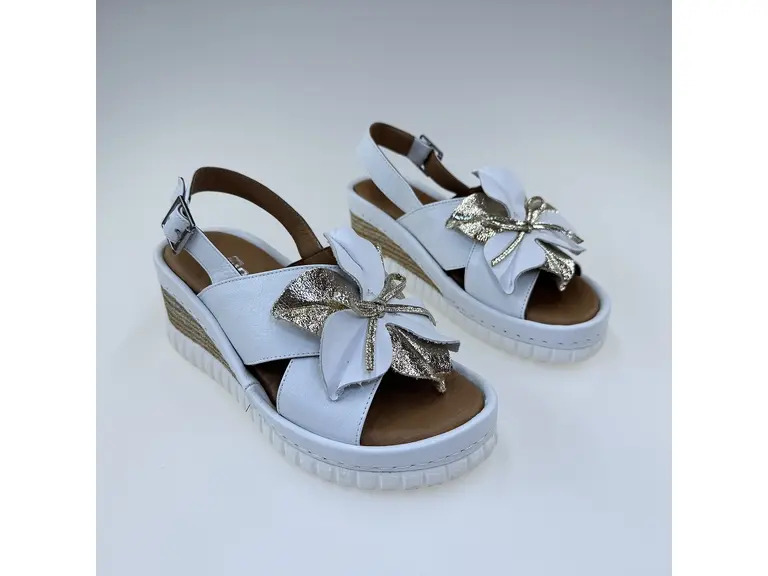 Dámske biele kožené letné sandálky 58c3155-10