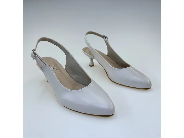 Dámske béžové elegantné pohodlné sandále M004-14M