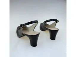 Dámske pohodlné elegantné čierne sandále M001-60M