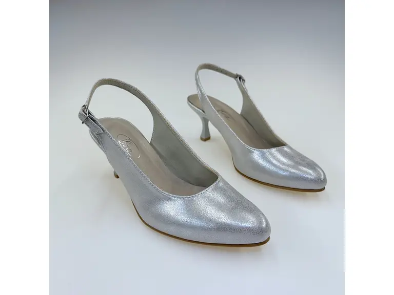 Dámske pohodlné elegantné strieborné sandále M003-AgD
