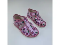 Dievčenské zatvorené textilné papučky Maník M-00-2SD