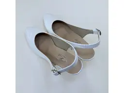 Dámske biele elegantné pohodlné sandále M876-10M