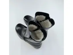 Dámske kvalitné teplé čierne pohodlné členkové topánky BUT310-60